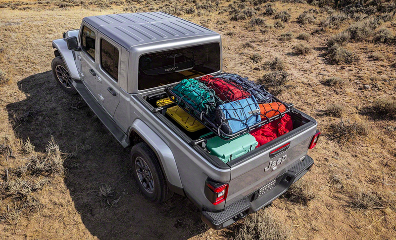 Illustration for article titled The 2020 Jeep Gladiator Is the Glorious Jeep Pickup You've Been Dreaming of for the Past 26 Years
